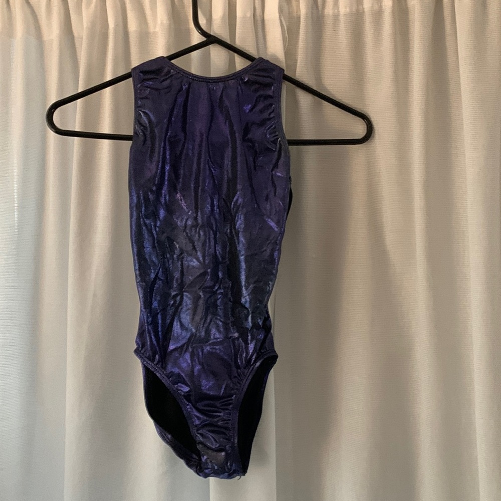 Girls gymnastics Leo